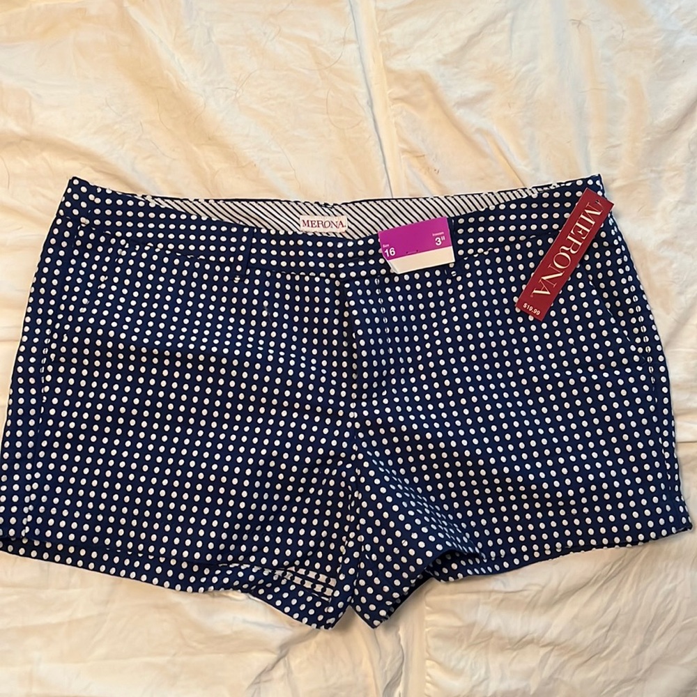 Polk a dotted shorts
